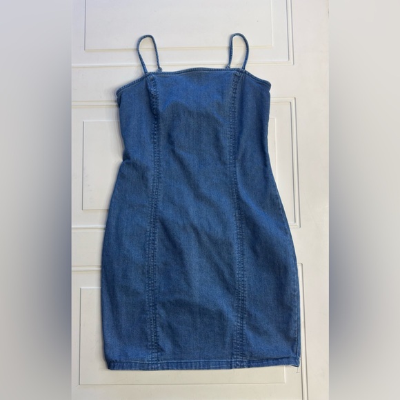 iris Dresses & Skirts - Iris Women’s Sz Large Blue Denim Bodycon Midi Dress Stretchy Cotton Blend